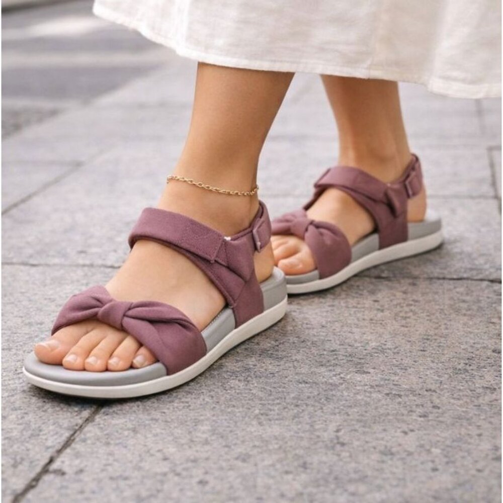 Clarks Cloudstepper Adjustable Lavender Open Toe … - image 1